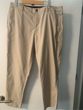 Puma Men's Khaki Straight Fit golfing pants A15